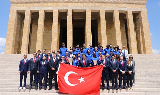 Euroleague Şampiyonu Anadolu Efes, Anıtkabir'de